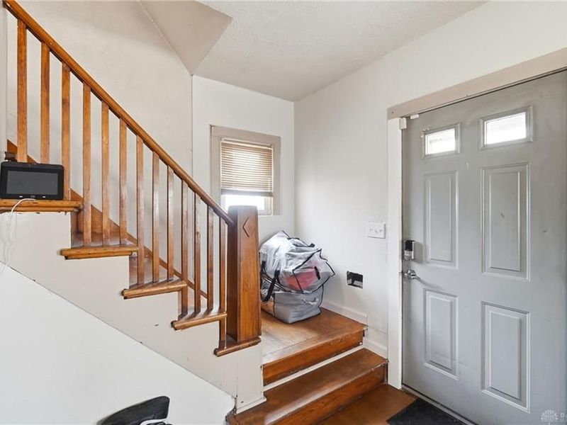 913 Rice Street, Springfield, OH 45505 Photo 6