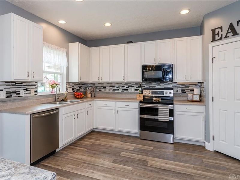 2261 Girard Lane, Troy, OH 45373 Photo 15