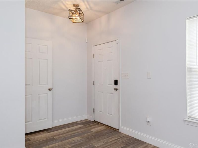 2261 Girard Lane, Troy, OH 45373 Photo 5