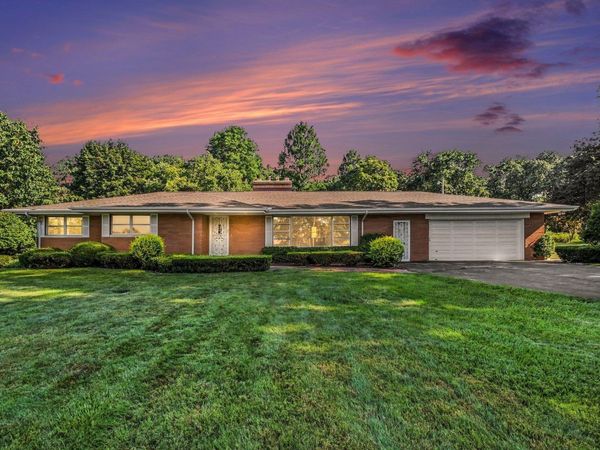 17771 Tanager Lane, South Bend, IN 46635