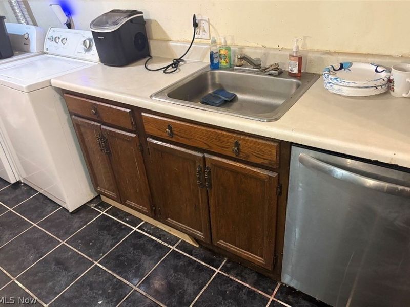 300 Canterbury Lane, Unit A26, Medina, OH 44256 Photo 8