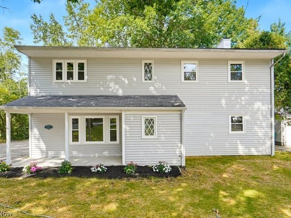 2758 Oak Street, Willoughby Hills, OH 44094