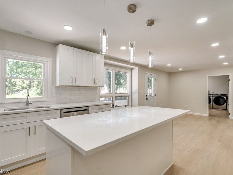 2758 Oak Street, Willoughby Hills, OH 44094 Photo 5