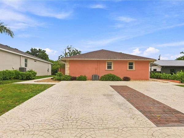 4438 Pine Lake RD , BONITA SPRINGS, FL 34134