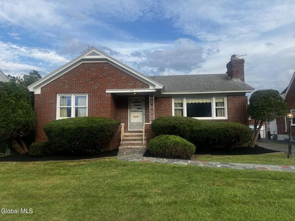 826 New Scotland Avenue, Albany, NY 12208