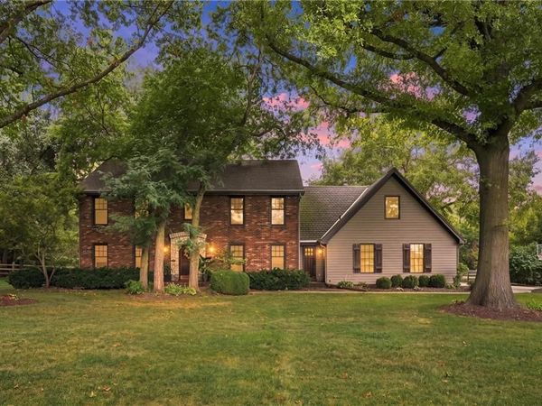 14900 S Rosehill Road, Olathe, KS 66062