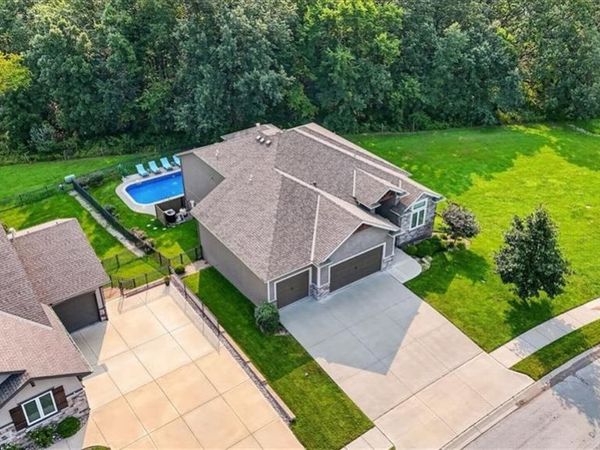4705 NE Gateway Drive, Lee's Summit, MO 64064