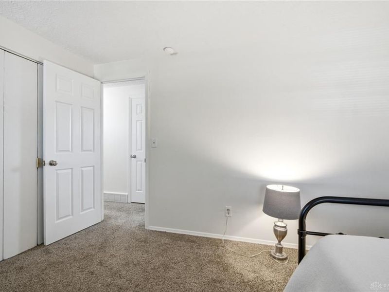 7028 Safari Drive, Huber Heights, OH 45424 Photo 19
