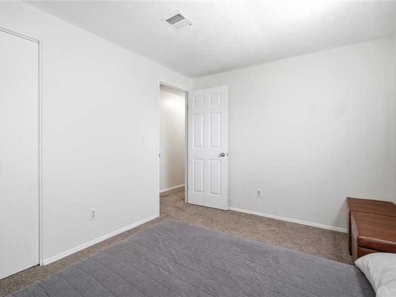 7028 Safari Drive, Huber Heights, OH 45424 Photo 25