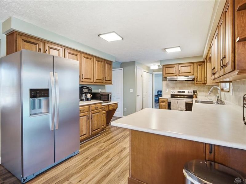7028 Safari Drive, Huber Heights, OH 45424 Photo 8