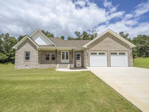 775 CORDOVA CV, Savannah, TN 38372