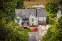 106 Berkshire Drive photo 4