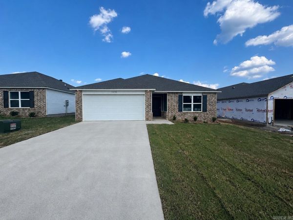 1636 Rambling Brook Drive, Benton, AR 72015