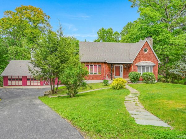 54 Bowe Lane , Lagrangeville, NY 12540