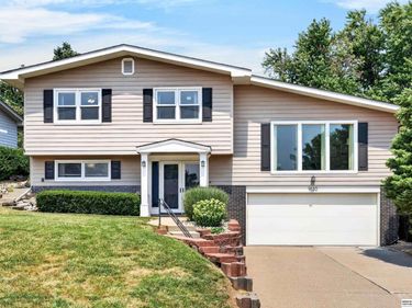 9130 Sahler Street, Omaha, NE 68134