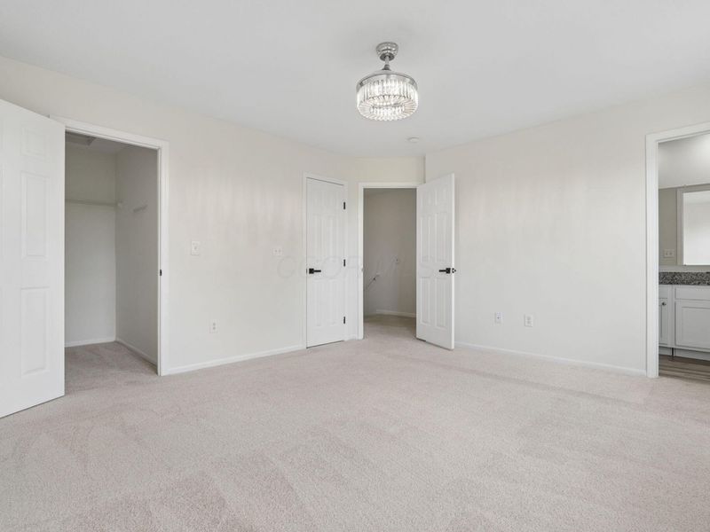 1079 Shady Lake Drive , Columbus, OH 43228 Photo 12