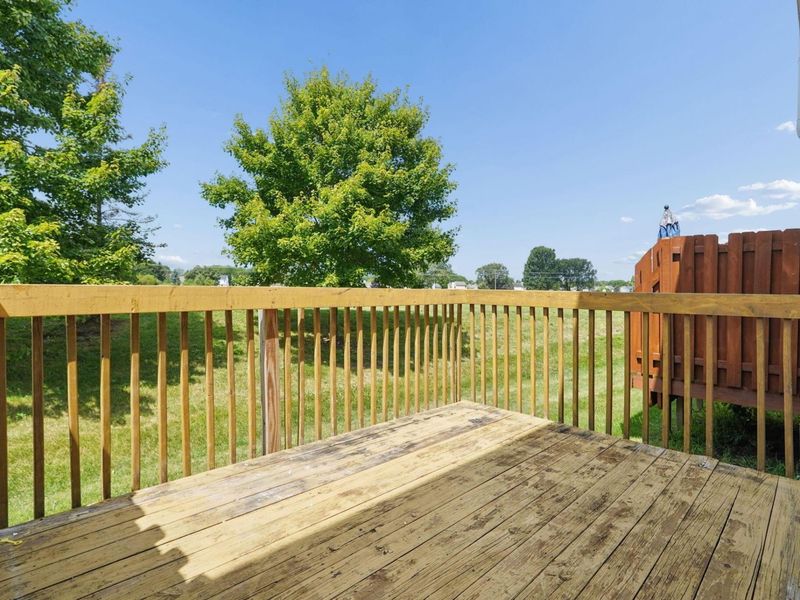 1079 Shady Lake Drive , Columbus, OH 43228 Photo 23