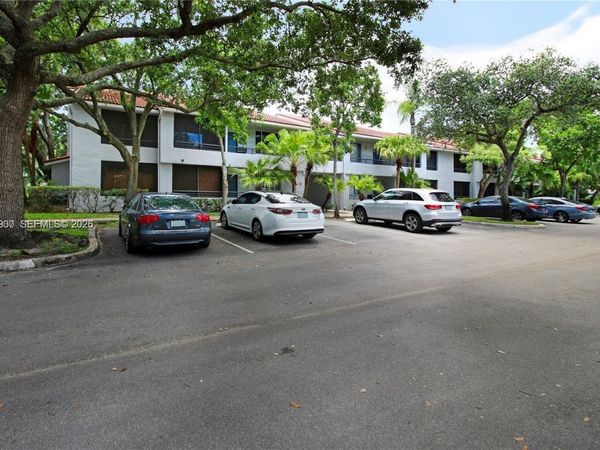 831 Lyons Rd , Unit 23101, Coconut Creek, FL 33063