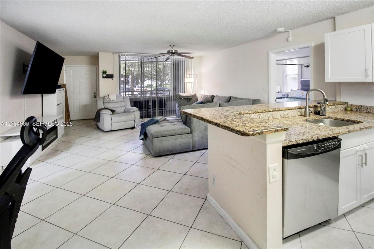 831 Lyons Rd , Unit 23101, Coconut Creek, FL 33063 Photo