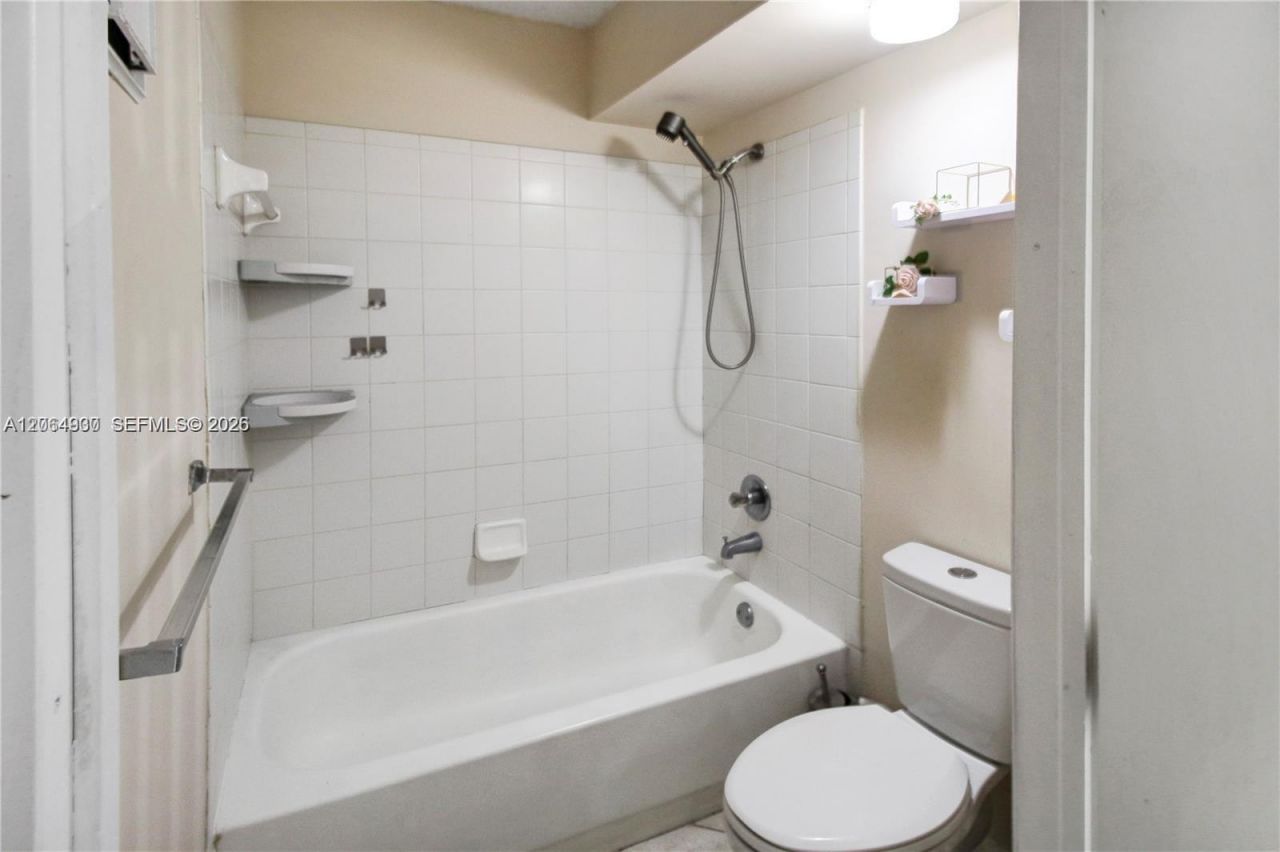 831 Lyons Rd , Unit 23101, Coconut Creek, FL 33063 Photo