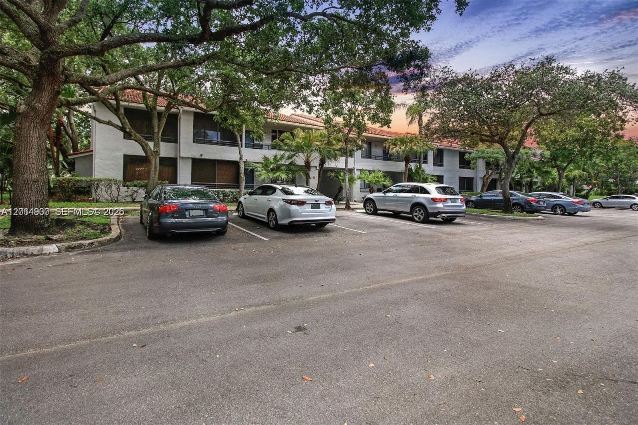 831 Lyons Rd , Unit 23101, Coconut Creek, FL 33063 Photo