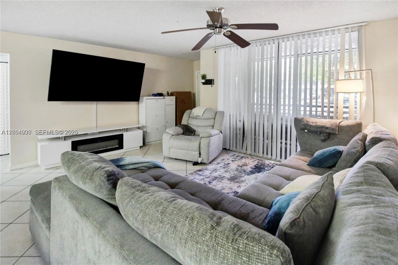 831 Lyons Rd , Unit 23101, Coconut Creek, FL 33063 Photo