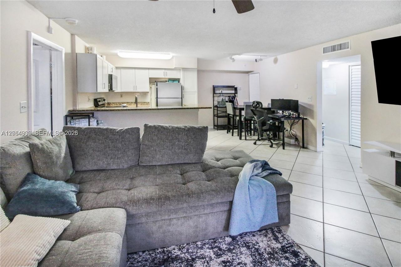 831 Lyons Rd , Unit 23101, Coconut Creek, FL 33063 Photo