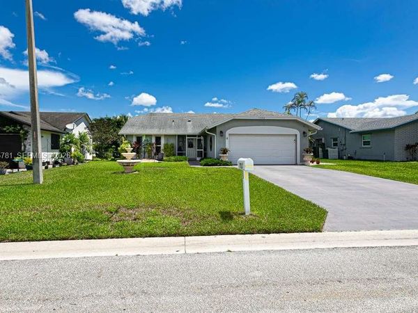 7112 NW 107th Ave, Tamarac, FL 33321