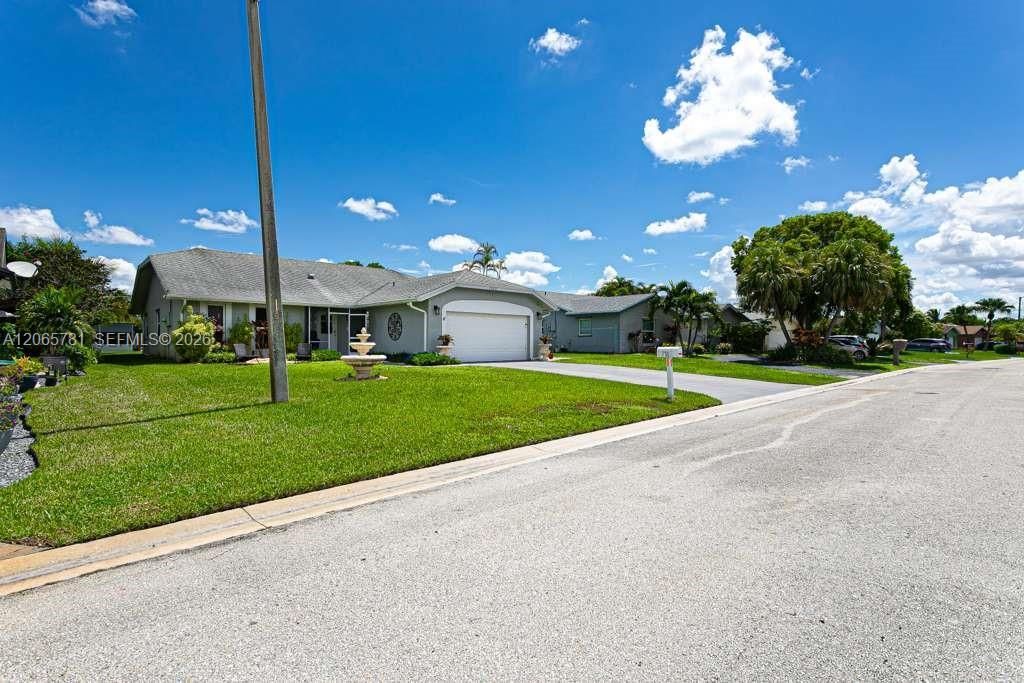 7112 NW 107th Ave, Tamarac, FL 33321 Photo