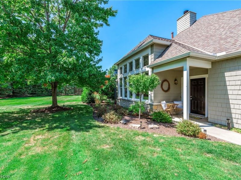 44 Haskell Drive, Bratenahl, OH 44108 Photo 5