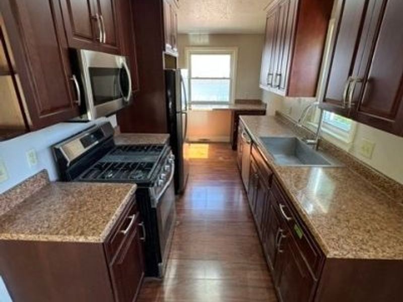 37317 Park Avenue, Willoughby, OH 44094 Photo 4