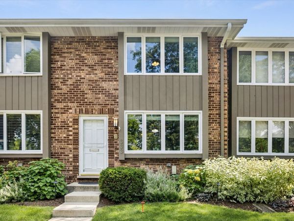 333 N Hale Street , Wheaton, IL 60187