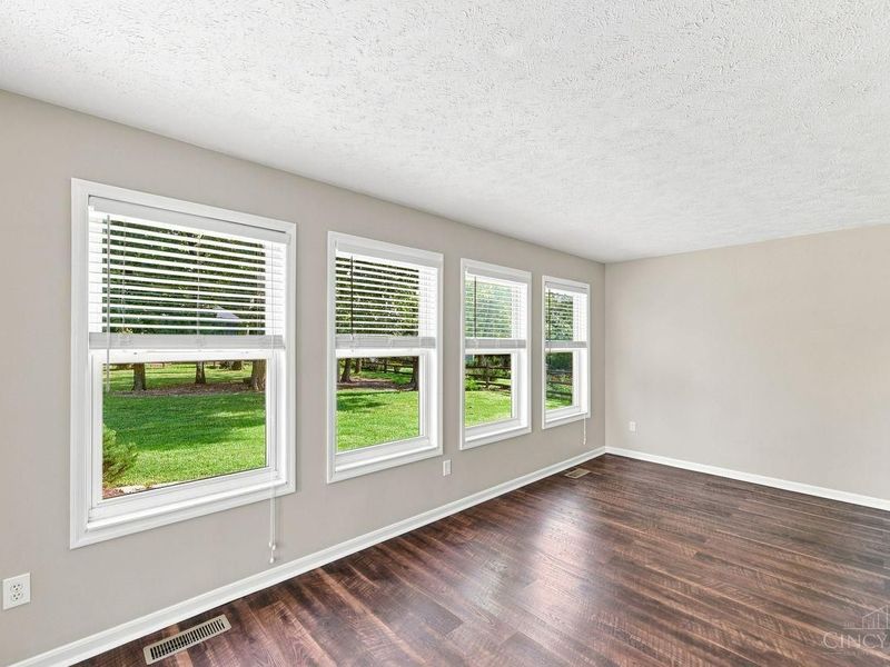 152 Saddle Creek Lane, Hamilton Twp, OH 45039 Photo 13