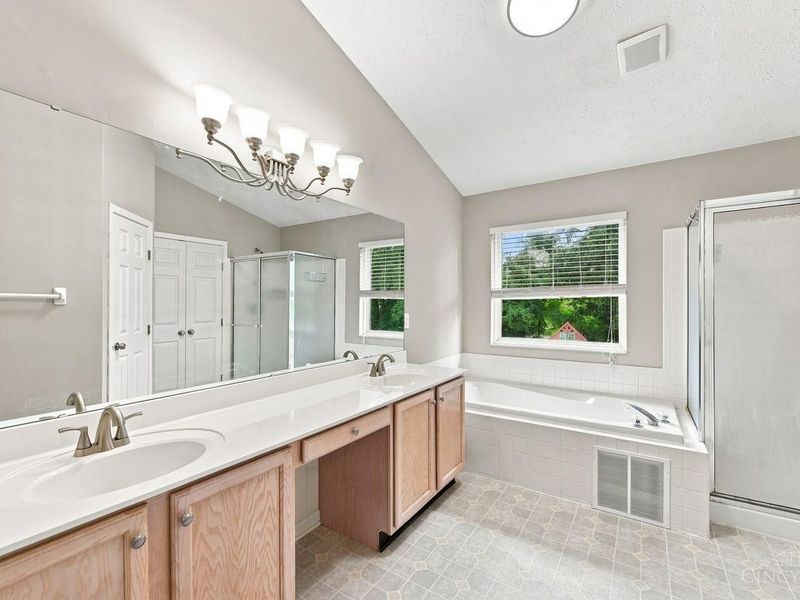 152 Saddle Creek Lane, Hamilton Twp, OH 45039 Photo 51