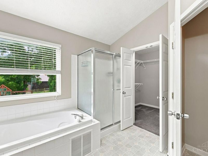 152 Saddle Creek Lane, Hamilton Twp, OH 45039 Photo 52