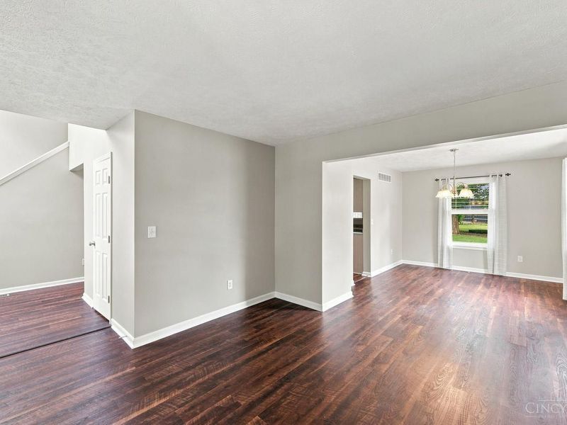 152 Saddle Creek Lane, Hamilton Twp, OH 45039 Photo 7