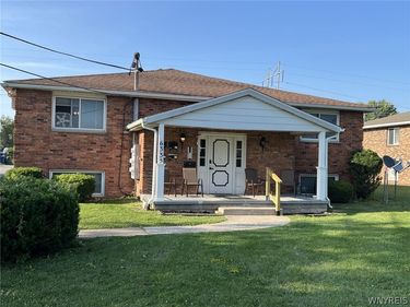 6335 Robinson Road, Lockport, NY 14094