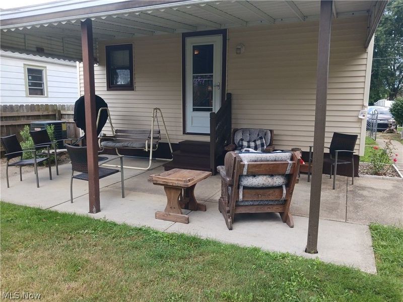2429 22nd Street NE, Canton, OH 44705 Photo 2