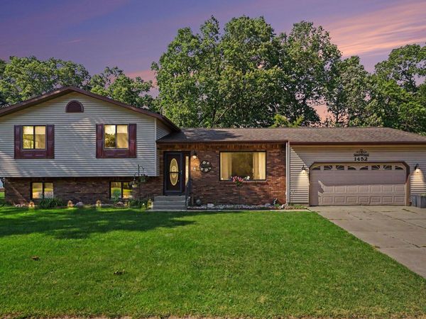 1452 Adams Avenue, Muskegon, MI 49442