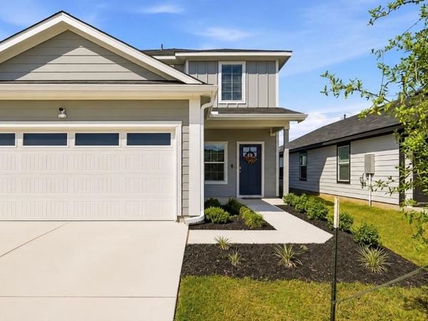 293 Ebbsfleet DR, Uhland, TX 78640
