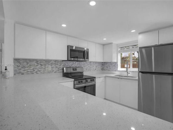 414 SE 14th St , Unit 3, Fort Lauderdale, FL 33316