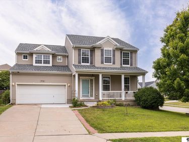 7528 N 107 Street, Omaha, NE 68122