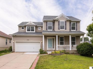 7528 N 107 Street, Omaha, NE 68122