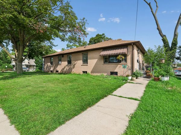 13 High Road , Cary, IL 60013