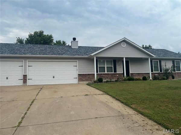 301 Excalibur Boulevard, Troy, MO 63379