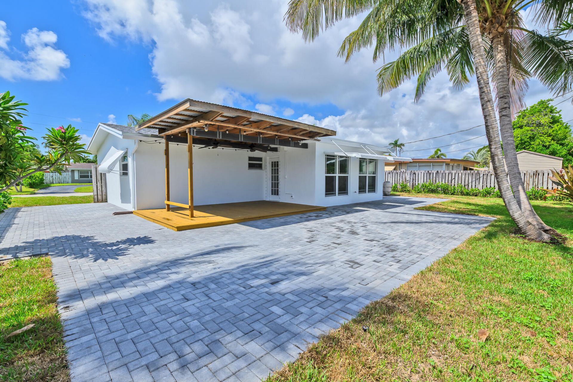 921 SE 15th Court, Deerfield Beach, FL 33441 Photo