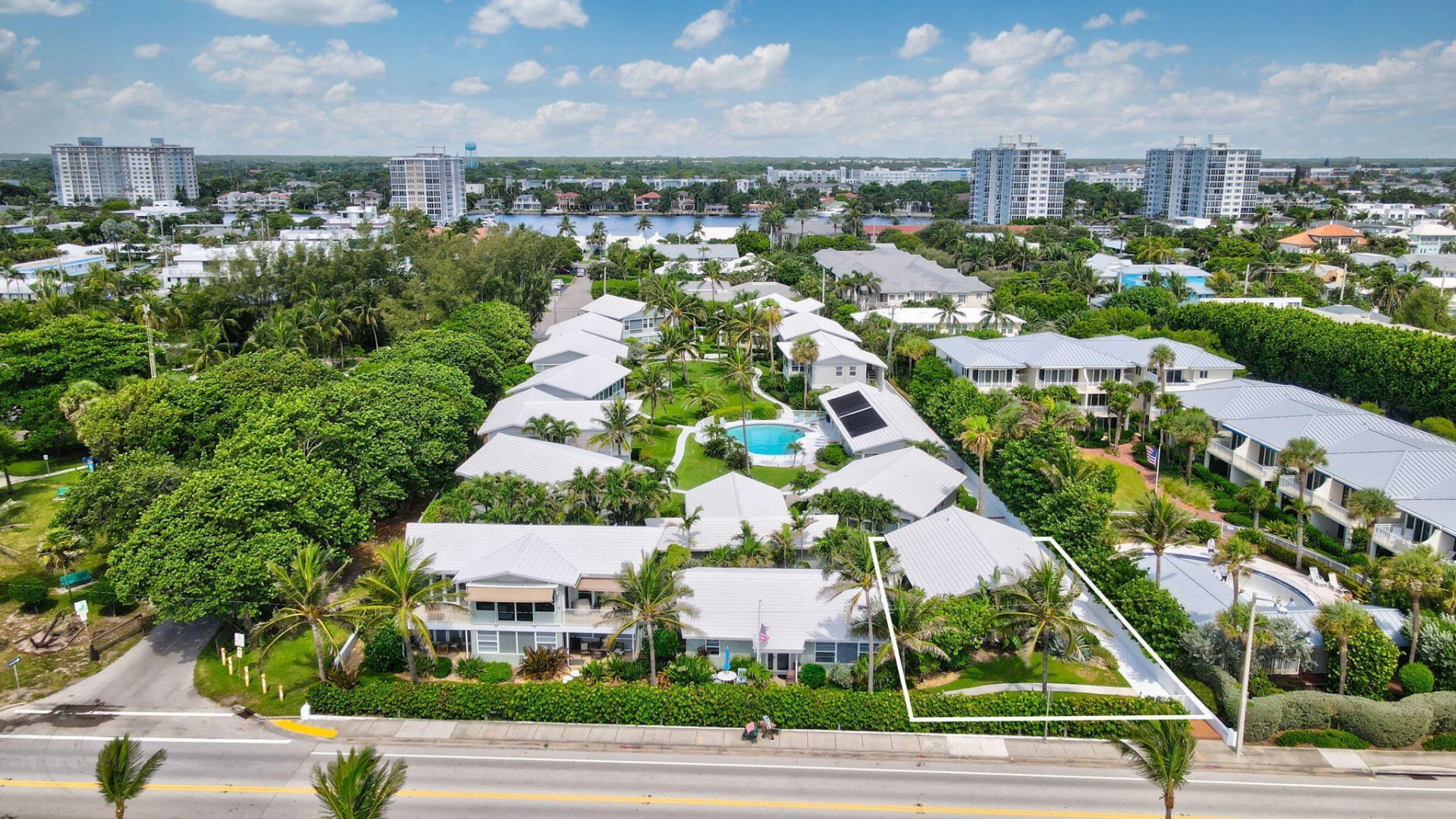 320 S Ocean Boulevard, Unit V-F, Delray Beach, FL 33483 Photo