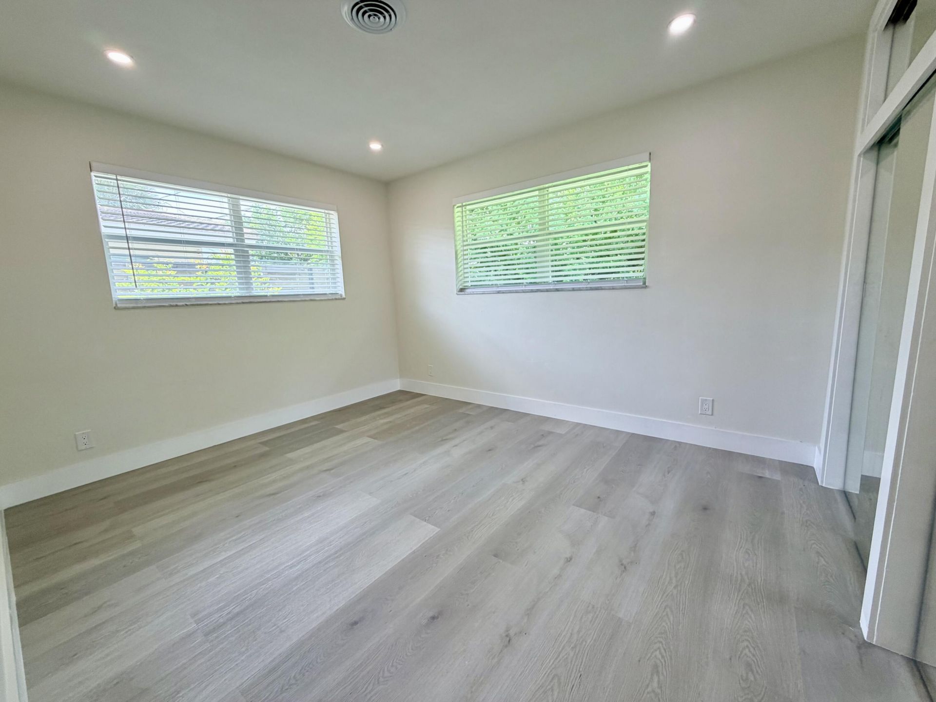 2020 NE 56th Court, Unit 2, Fort Lauderdale, FL 33308 Photo