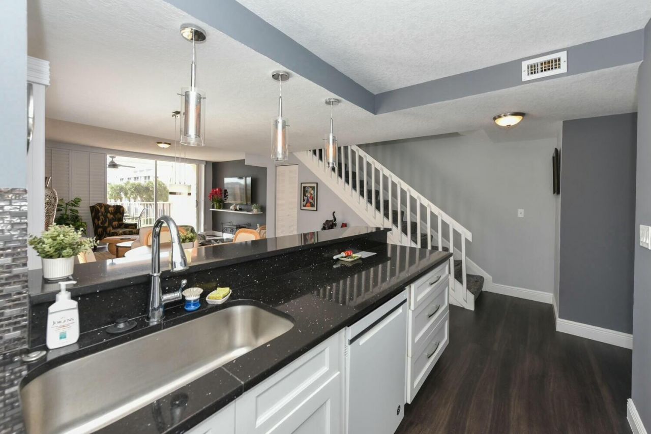 353 S Us Hwy 1, Unit B306, Jupiter, FL 33477 Photo