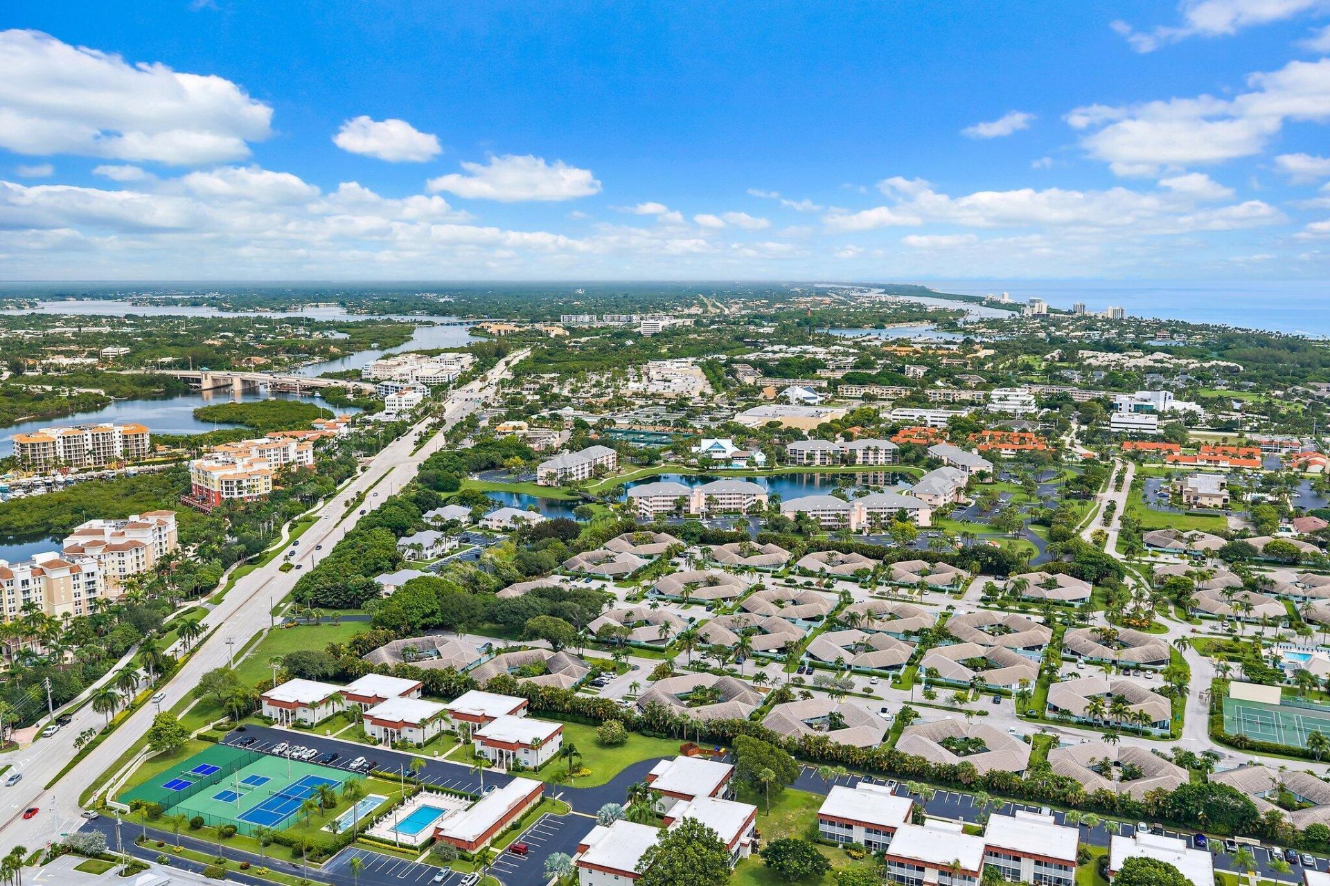 1127 E Seminole Avenue, Unit 24b, Jupiter, FL 33477 Photo